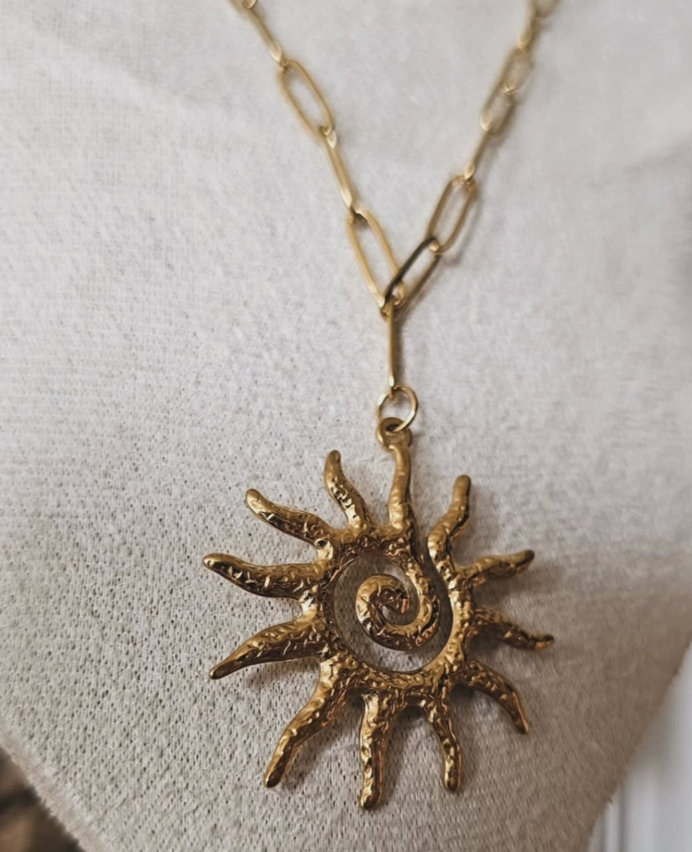 Collier Solesta