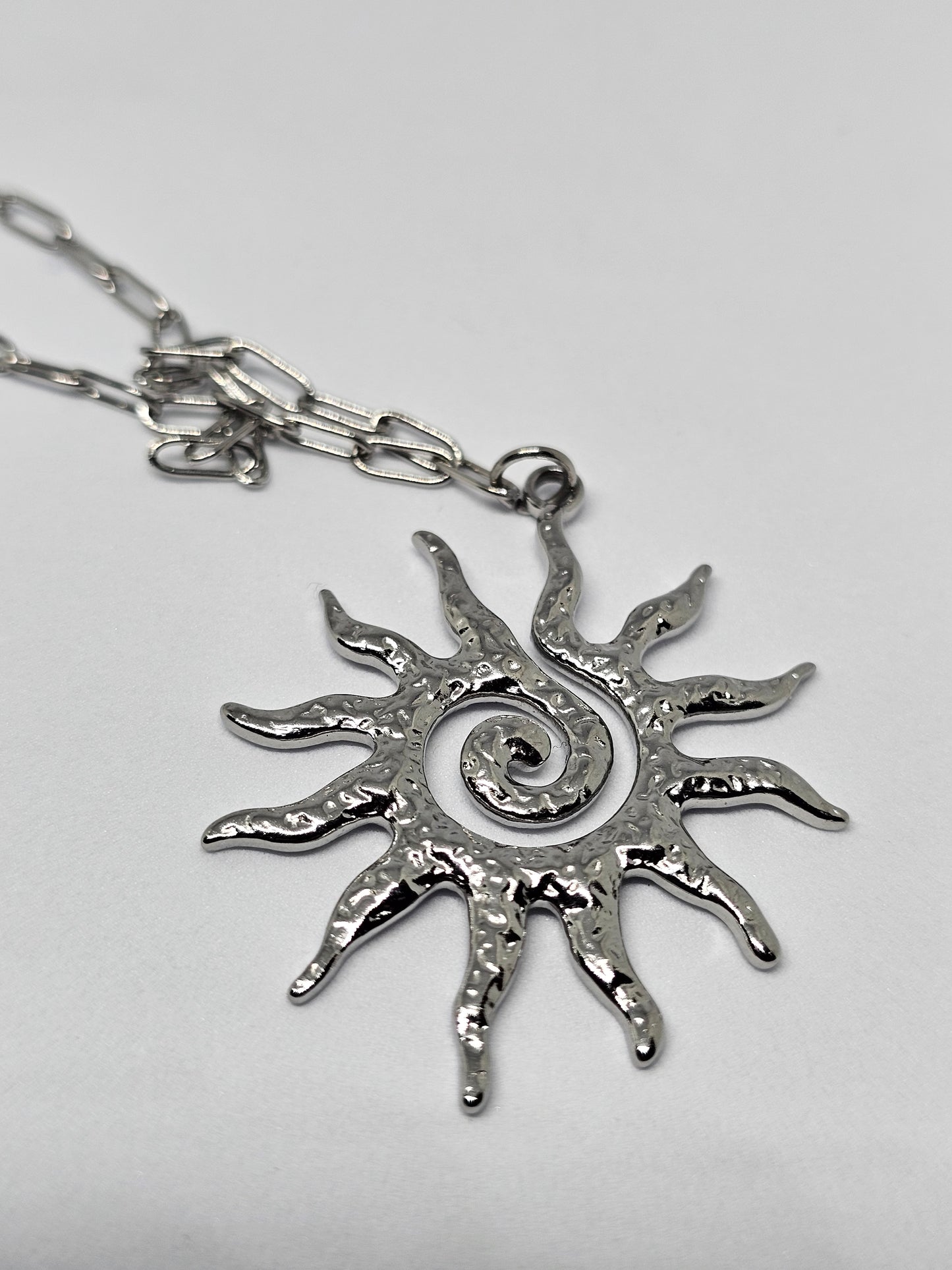 Collier Solesta