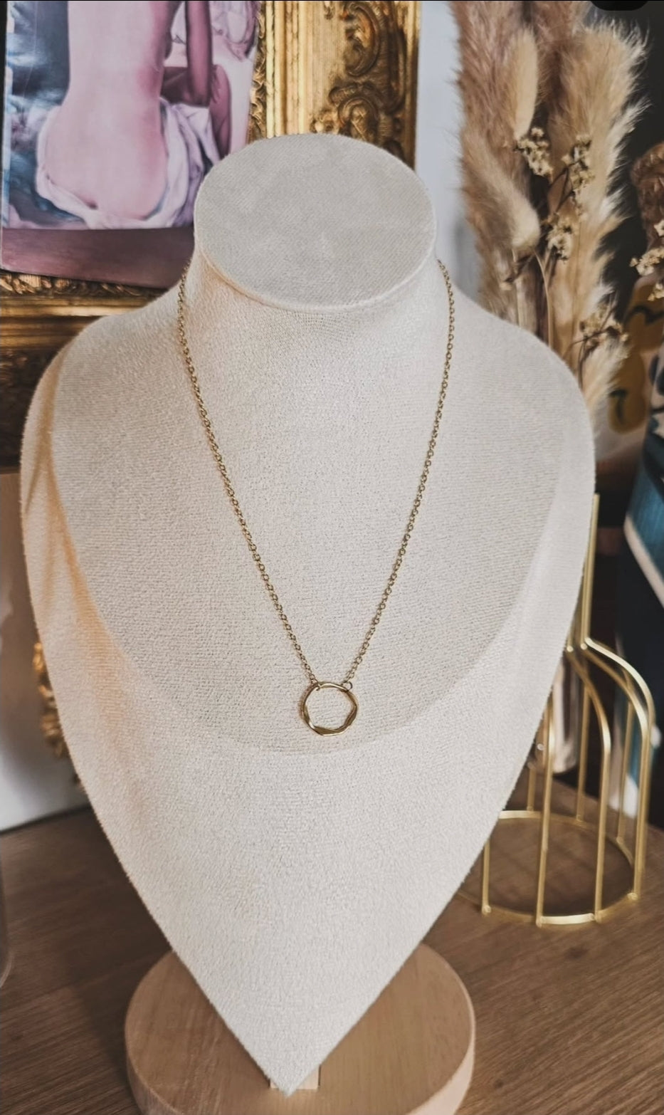 Collier Ayani
